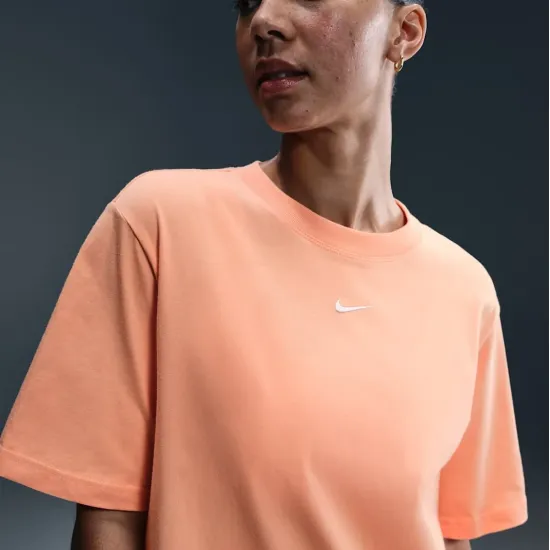 Футболка Nike Sportswear Essential Tee LBR FD4149-844