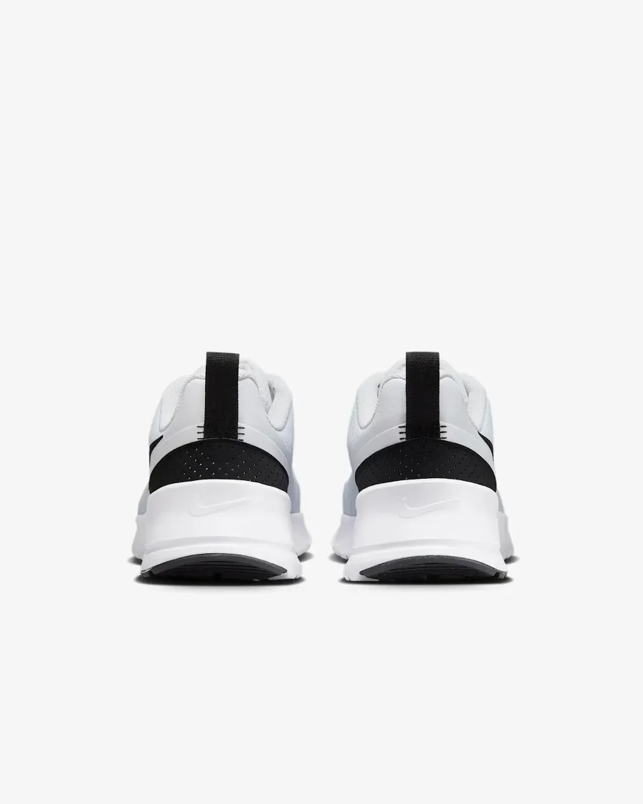 Кросівки Nike Air Max Nuaxis FD4329-101