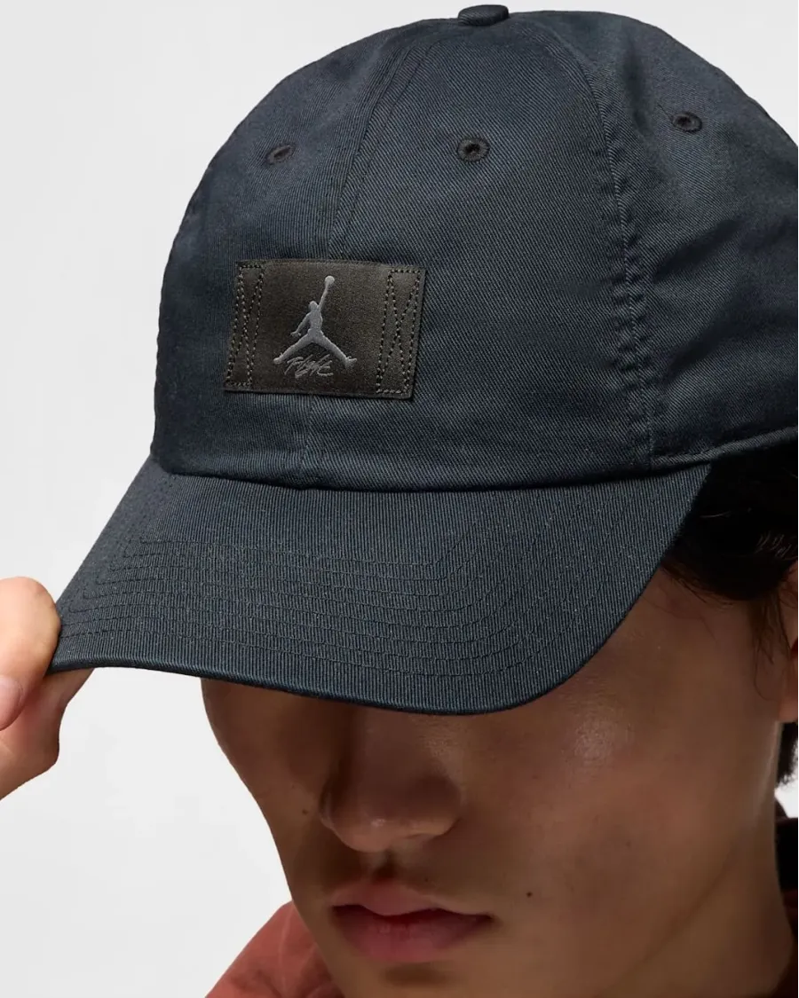Кепка Nike Club Cap Flat Patch FD5181-014