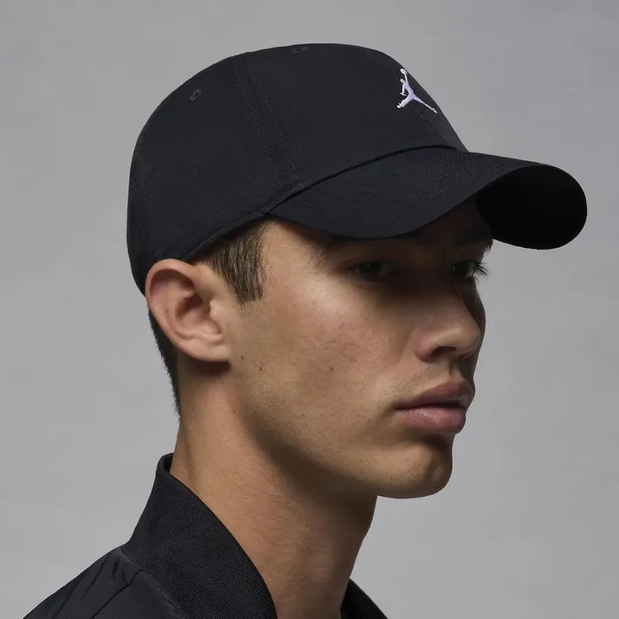 Кепка Nike Air Jordan Club Cap FD5185-010