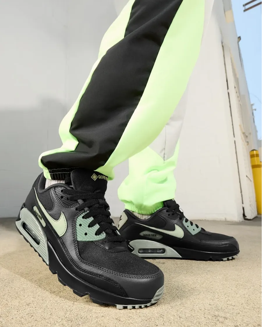 Кросівки Nike Air Max 90 Gore-Tex FD5810-001