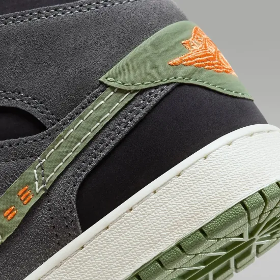 Кросівки Nike Air Jordan 1 Mid SE Craft FD5847-003