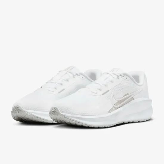 Кросівки Nike Downshifter 13 Road Running FD6454-100
