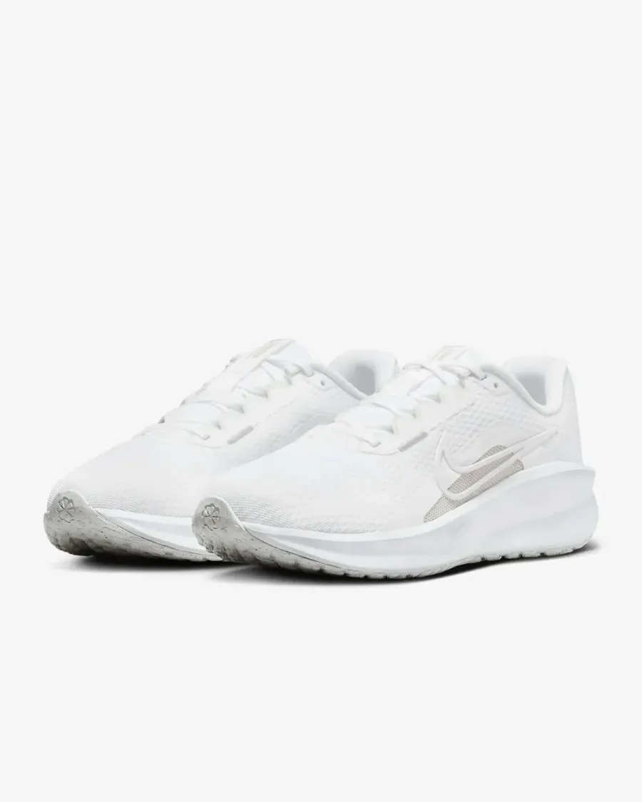 Кросівки Nike Downshifter 13 Road Running FD6454-100