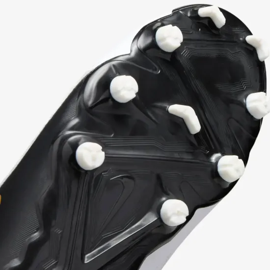 Бутси Nike Phantom GX 2 Academy MG FD6722-100
