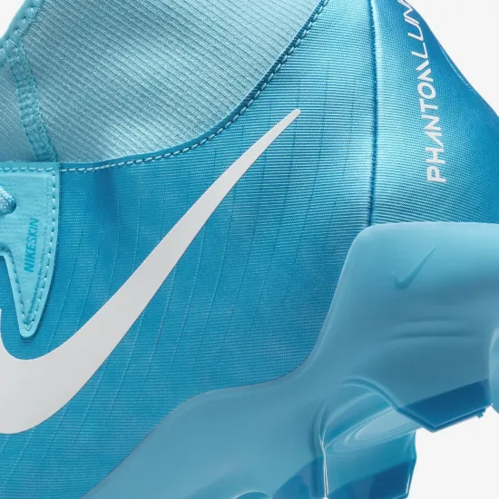 Бутси Nike Phantom Luna II Academy MG FD6725-400