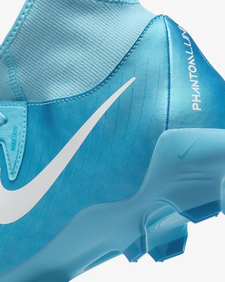 Бутси Nike Phantom Luna II Academy MG FD6725-400