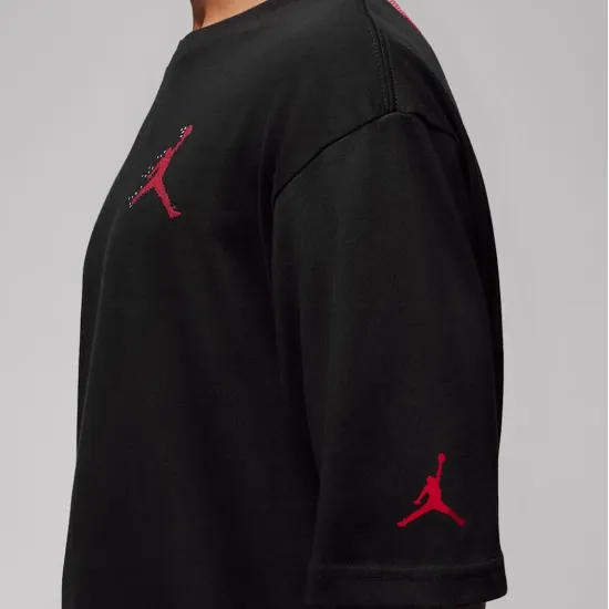 Футболка Nike Air Jordan Essentials Holiday Crew FD7010-010