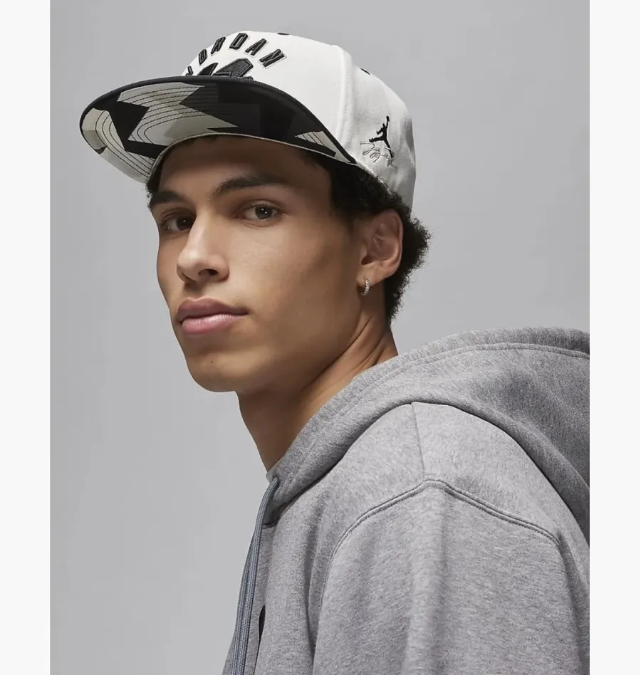 Кофта Nike Air Jordan Essentials Fleece Baseline FD7545-091