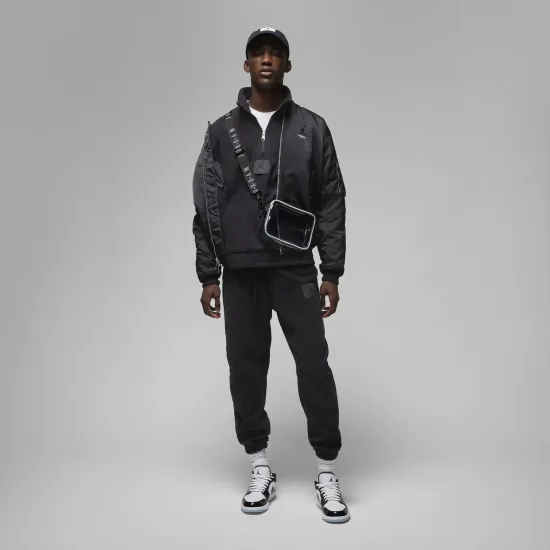 Кофта Nike Air Jordan Essentials Winterized Fleece Half-Zip FD7863-010