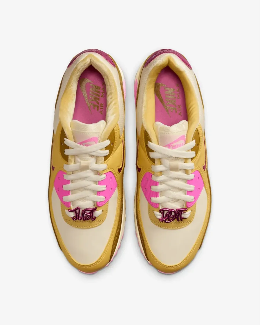 Кросівки Nike Air Max 90 SE FD8684-101
