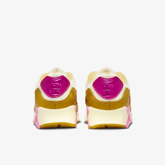 Кросівки Nike Air Max 90 SE FD8684-101