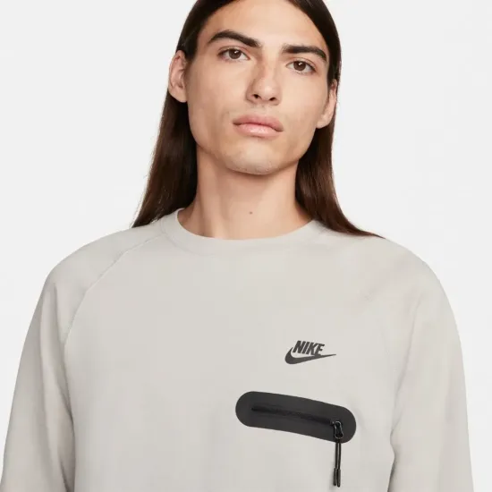 Лонгслів Nike Tech Fleece Lightweight Long-Sleeve Top FD9880-012