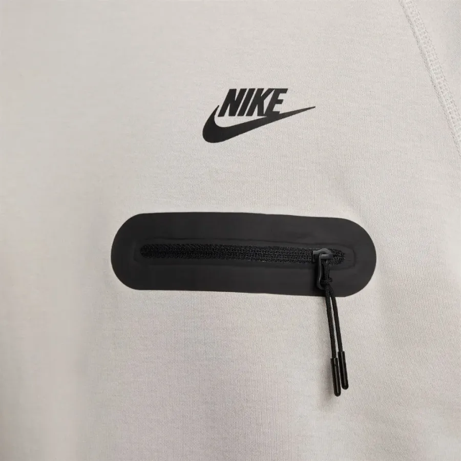 Лонгслів Nike Tech Fleece Lightweight Long-Sleeve Top FD9880-012