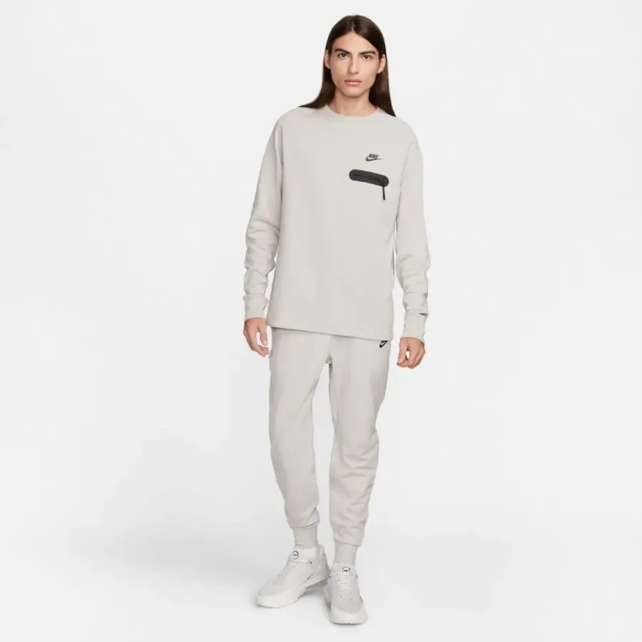 Лонгслів Nike Tech Fleece Lightweight Long-Sleeve Top FD9880-012