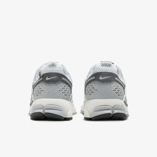 Кросівки Nike Air Zoom Vomero 5 FD9919-001