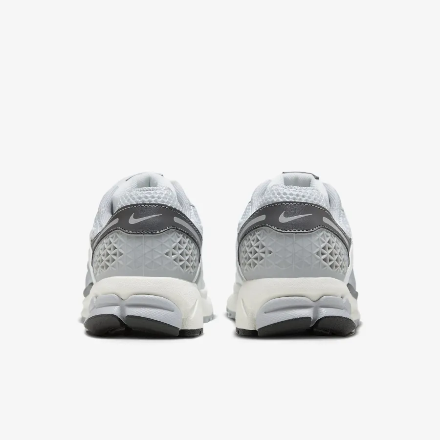 Кросівки Nike Air Zoom Vomero 5 FD9919-001