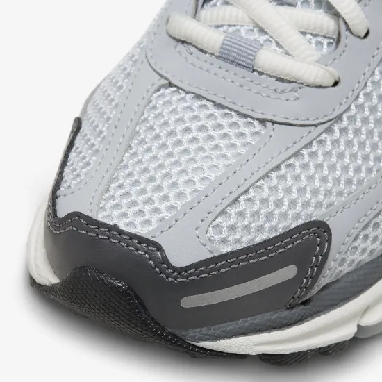 Кросівки Nike Air Zoom Vomero 5 FD9919-001