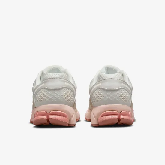 Кросівки Nike Zoom Vomero 5 FJ2028-002
