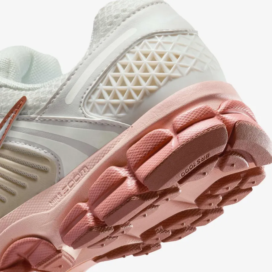 Кросівки Nike Zoom Vomero 5 FJ2028-002
