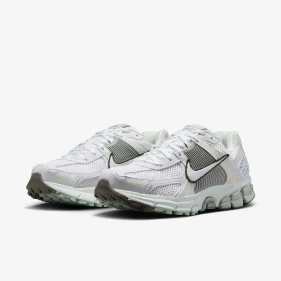 Кросівки Nike Zoom Vomero 5 FJ2028-103