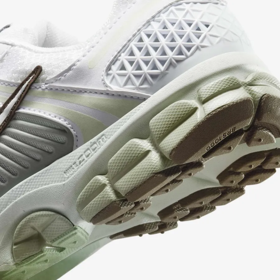 Кросівки Nike Zoom Vomero 5 FJ2028-103
