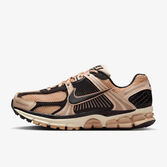 Кросівки Nike Zoom Vomero 5 FJ2028-106