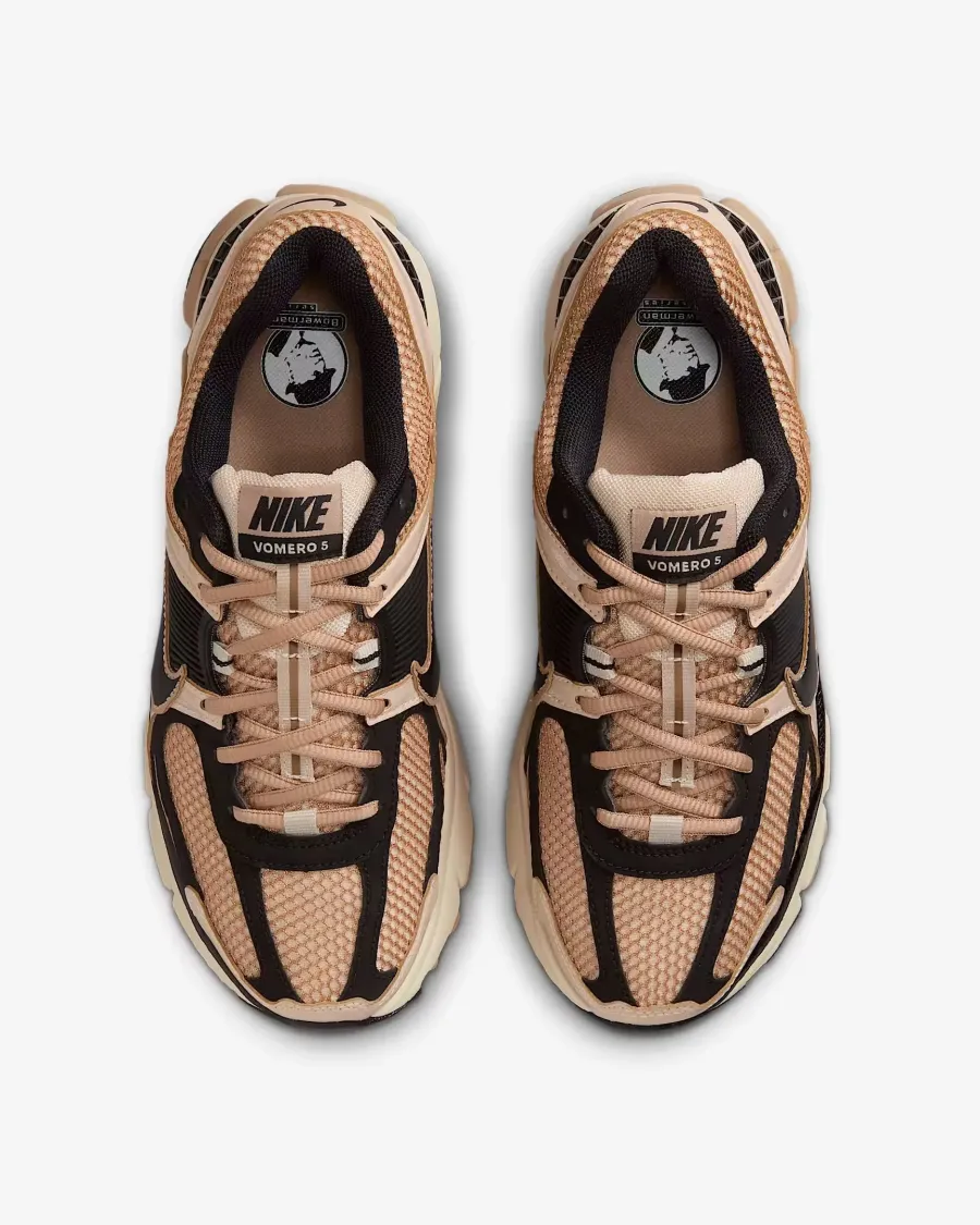 Кросівки Nike Zoom Vomero 5 FJ2028-106
