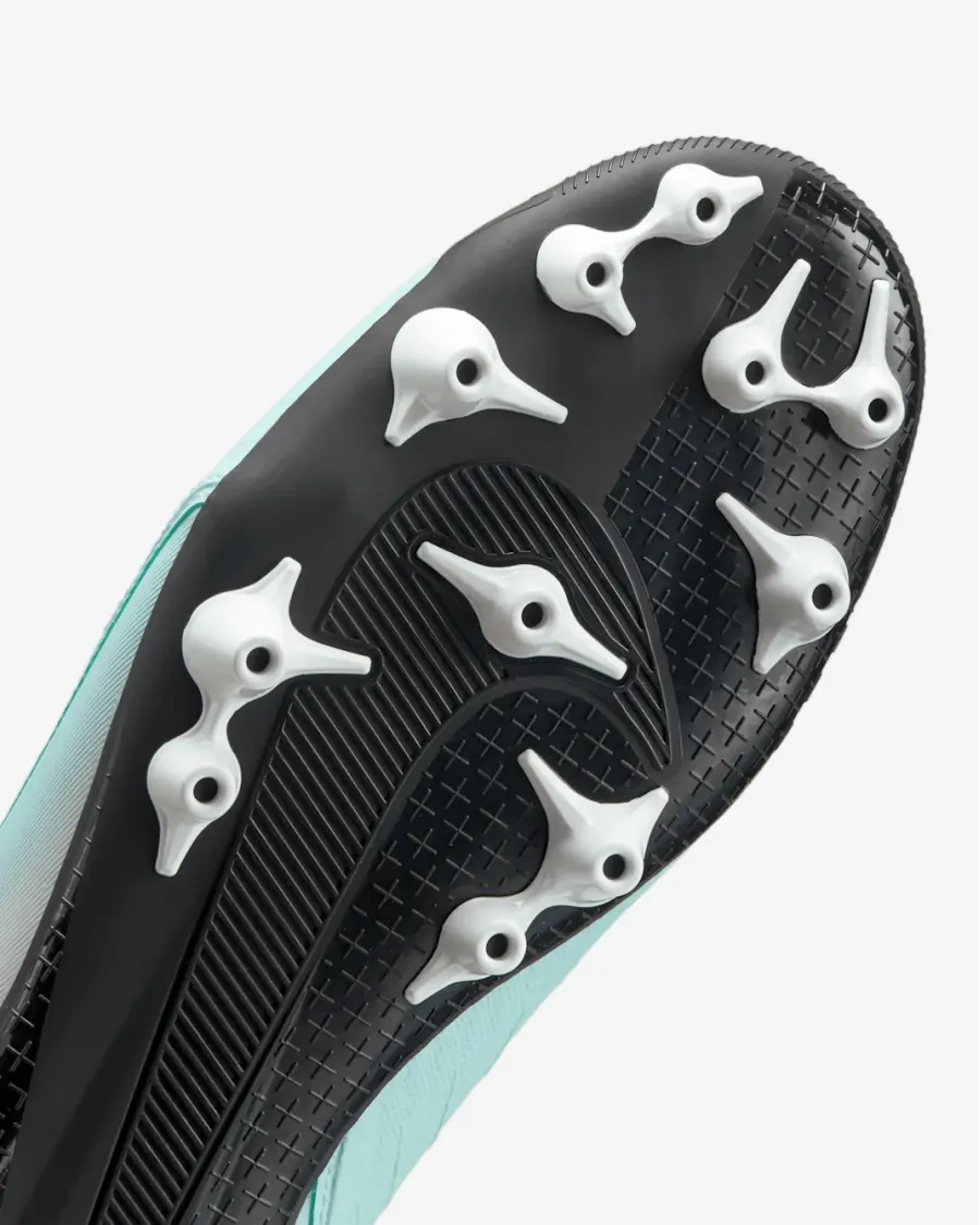 Бутси AG Nike Phantom GX II Academy AG FJ2552-300