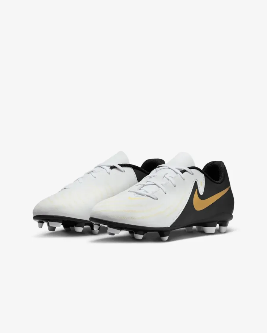 Бутси Nike Phantom GX 2 Club MG FJ2600-100