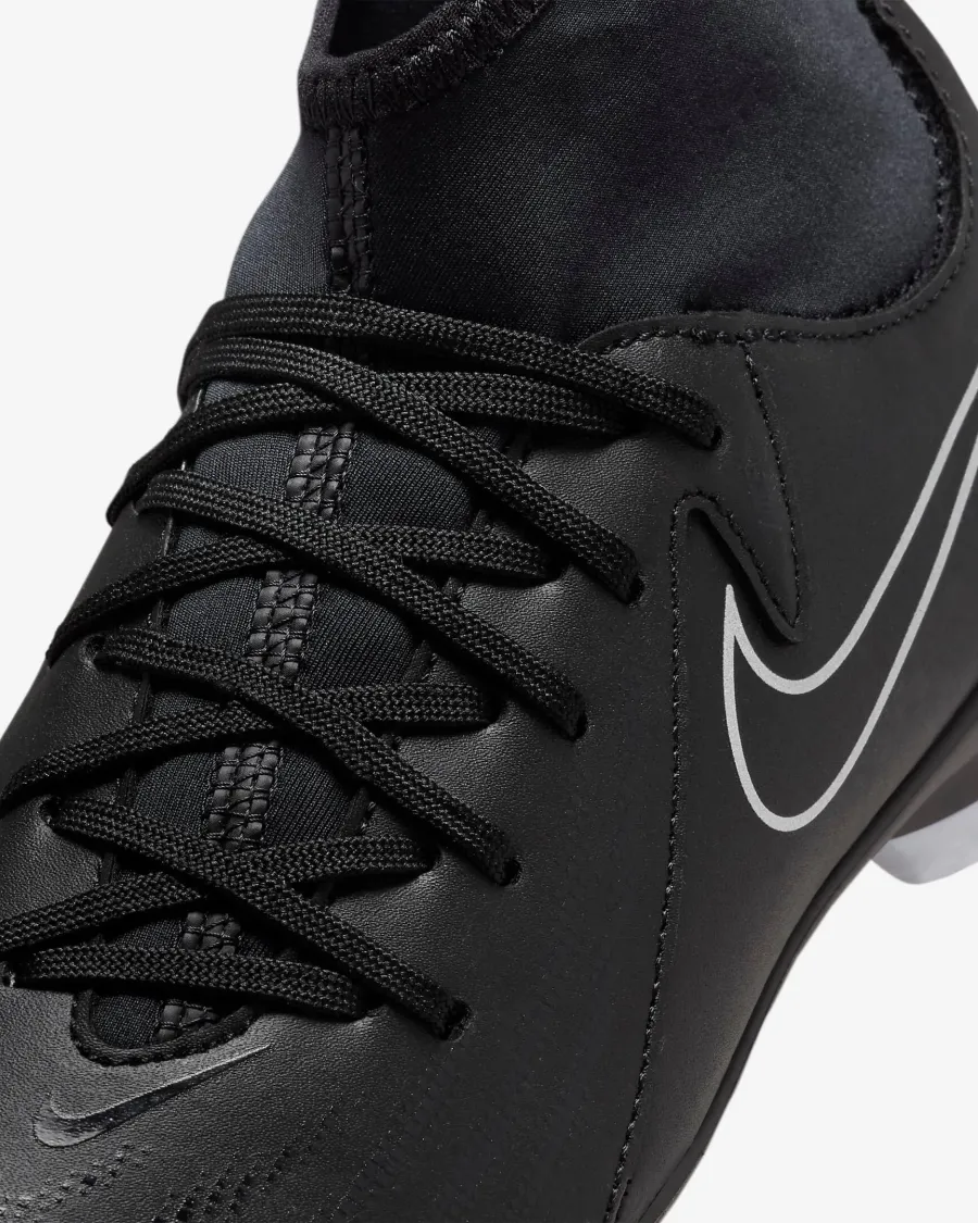 Бутси Nike Phantom Luna 2 Club MG FJ2601-001