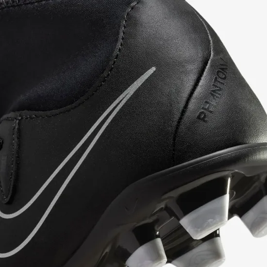 Бутси Nike Phantom Luna 2 Club MG FJ2601-001