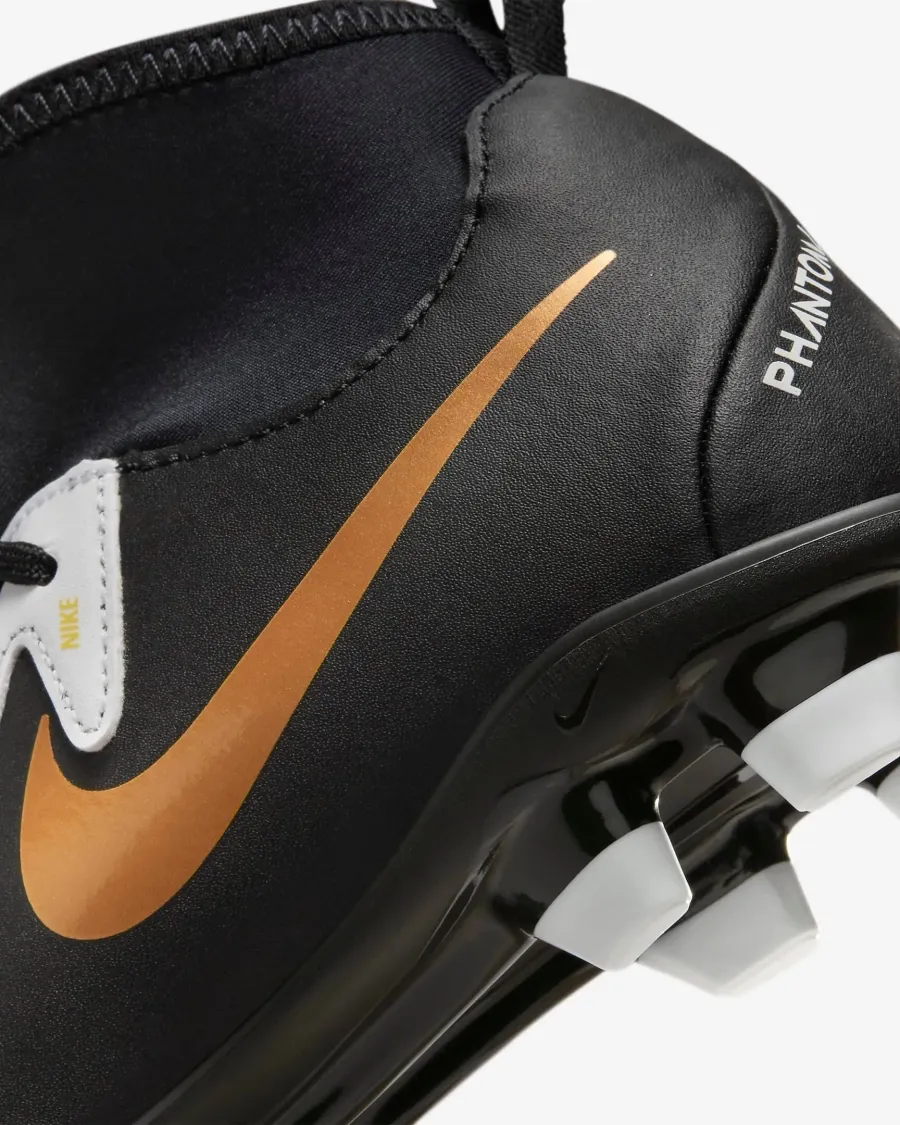 Бутси Nike Phantom Luna 2 Club MG FJ2601-100