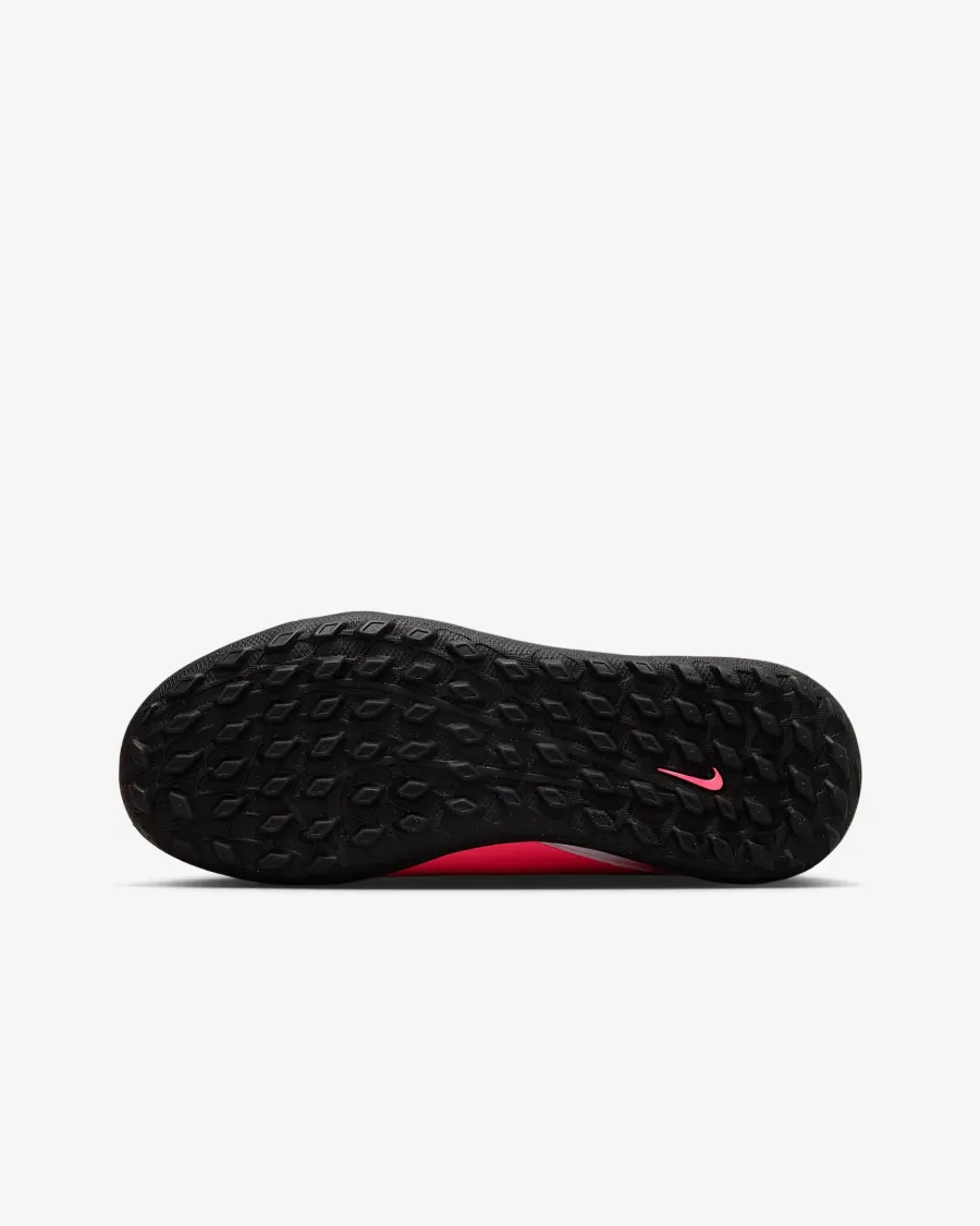 Сороконіжки Nike Phantom GX II Club TF FJ2604-600