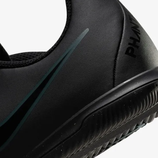 Футзалки Nike Phantom GX II Club IC FJ2606-002
