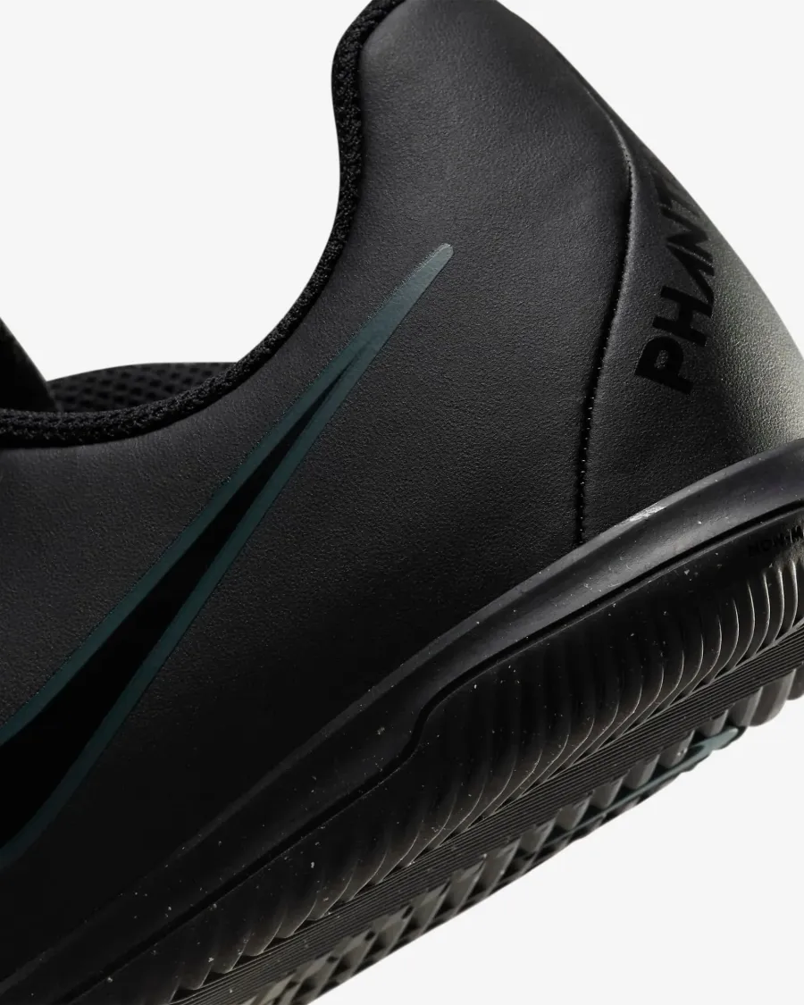 Футзалки Nike Phantom GX II Club IC FJ2606-002
