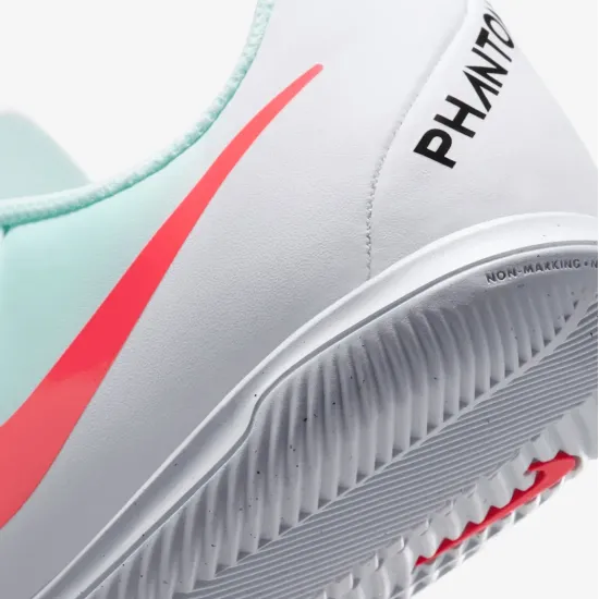 Футзалки Nike Phantom GX II Club IC FJ2606-300
