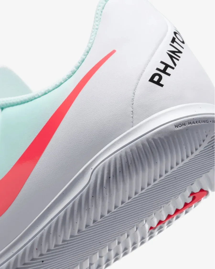 Футзалки Nike Phantom GX II Club IC FJ2606-300