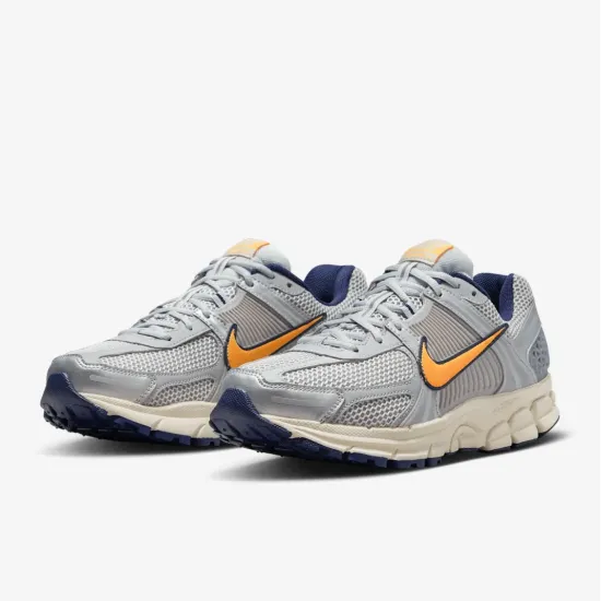 Кросівки Nike Zoom Vomero 5 FJ4151-001