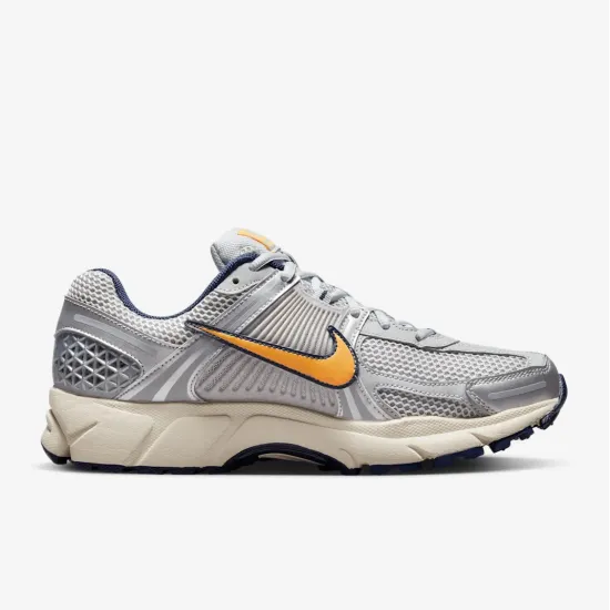Кросівки Nike Zoom Vomero 5 FJ4151-001