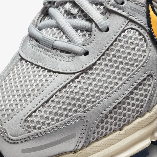 Кросівки Nike Zoom Vomero 5 FJ4151-001
