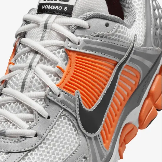 Кросівки Nike Zoom Vomero 5 FJ4151-002