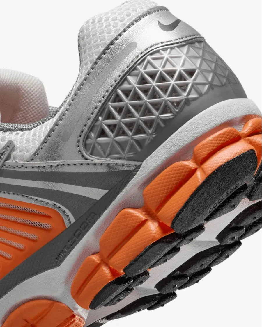 Кросівки Nike Zoom Vomero 5 FJ4151-002