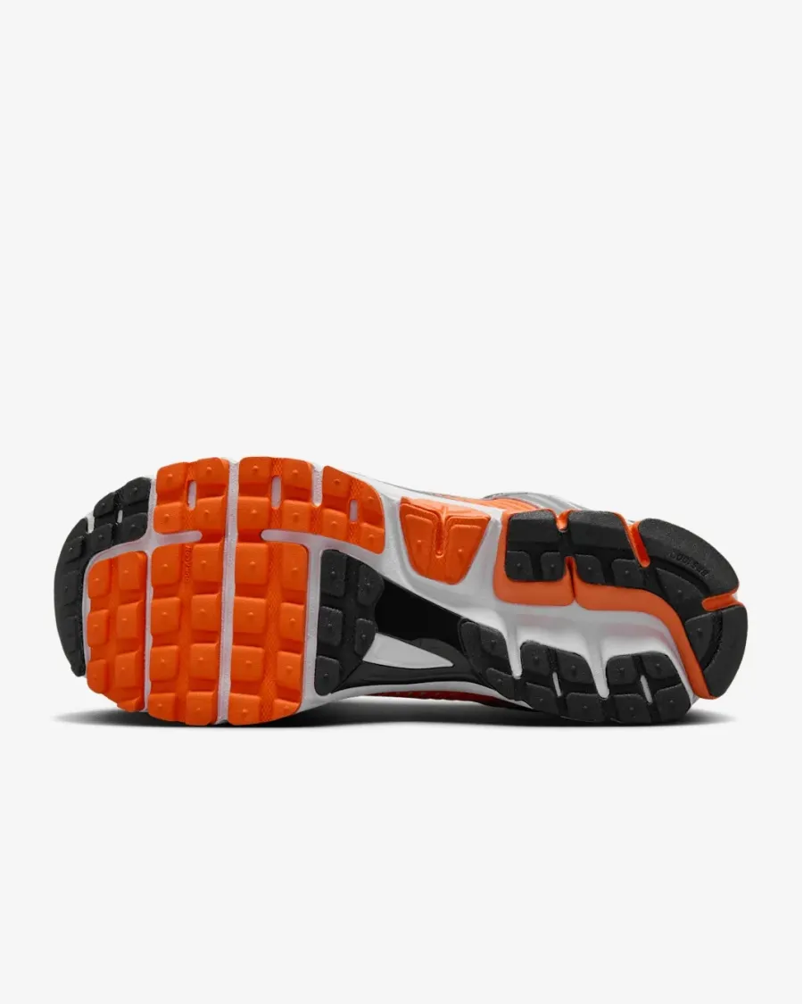 Кросівки Nike Zoom Vomero 5 FJ4151-002