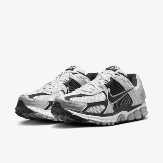 Кросівки Nike Zoom Vomero 5 FJ4151-004