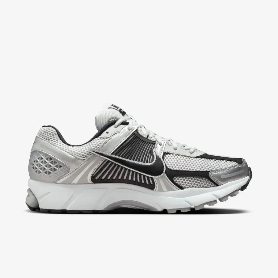 Кросівки Nike Zoom Vomero 5 FJ4151-004