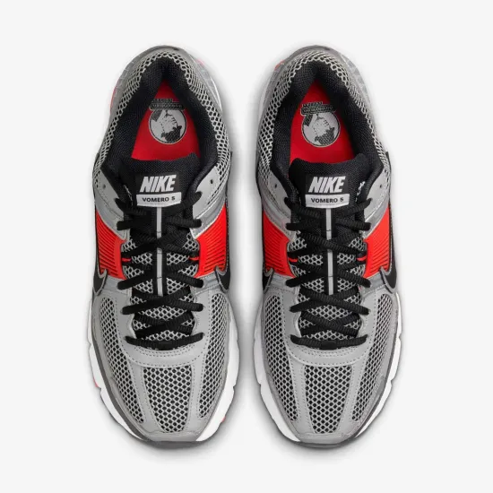 Кросівки Nike Zoom Vomero 5 FJ4151-005