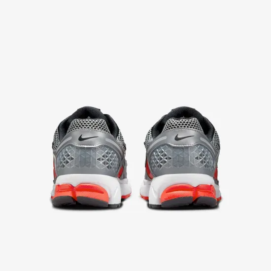 Кросівки Nike Zoom Vomero 5 FJ4151-005