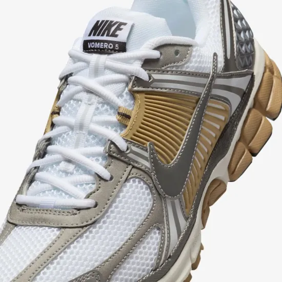 Кросівки Nike Zoom Vomero 5 FJ4151-006