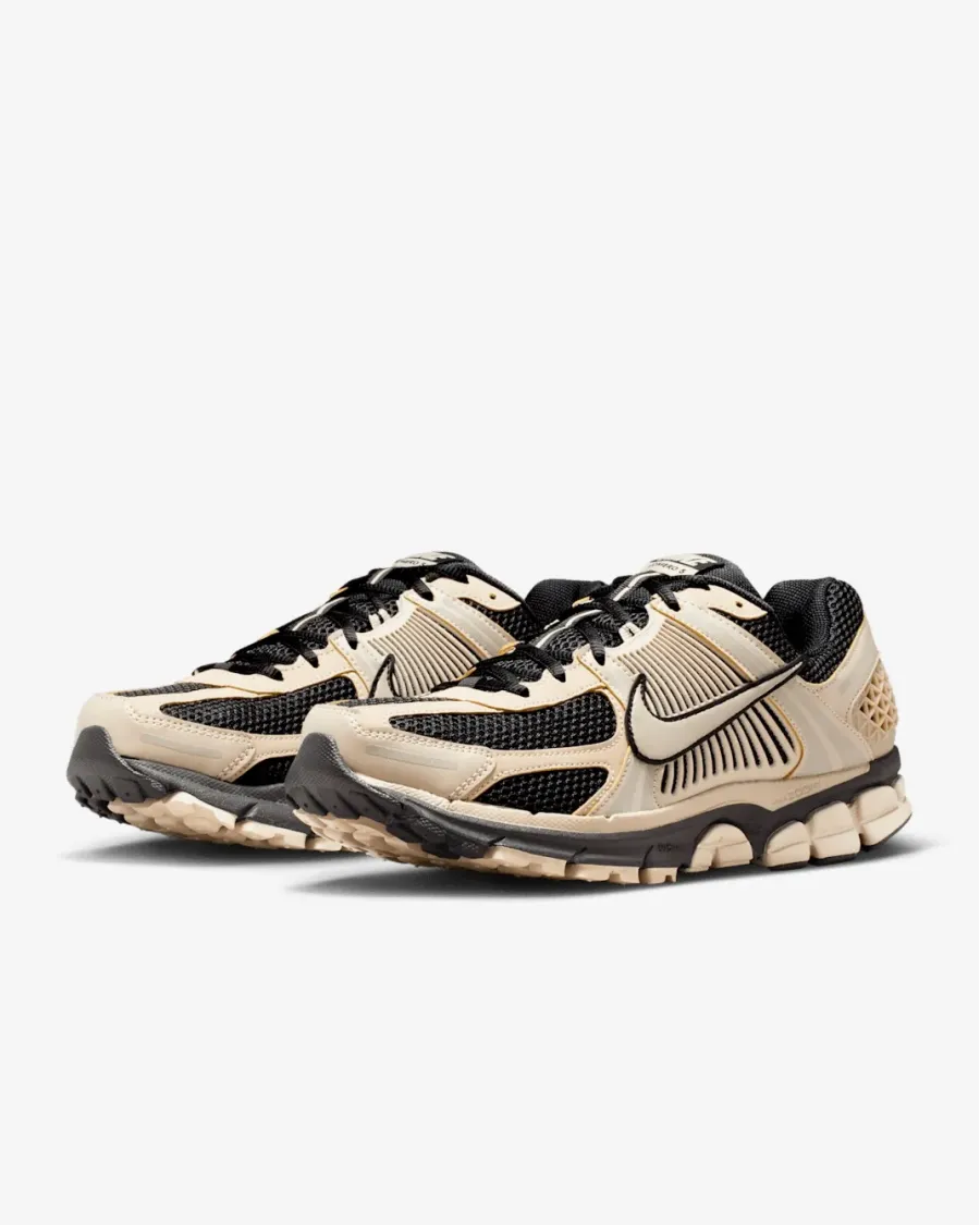Кросівки Nike Zoom Vomero 5 FJ4151-008